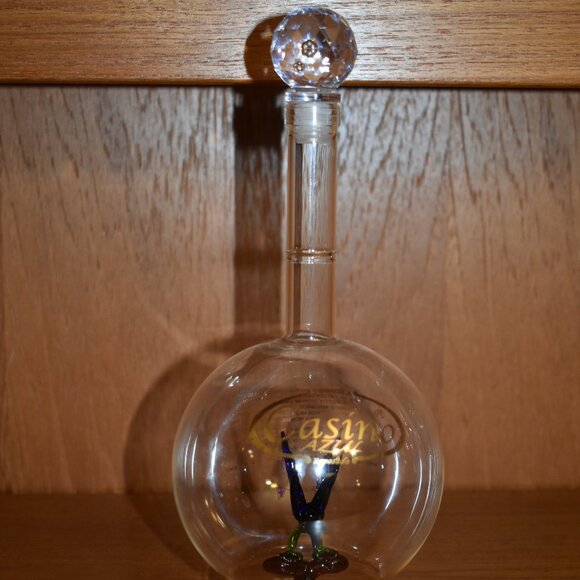 Tequila Casino Azul Hand-Blown Glass Decanter with Parrot Inside EMPTY BOTTLE - Picture 2 of 16